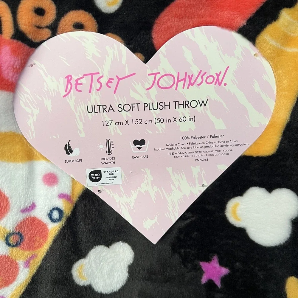 Betsey Johnson Ultra Soft Plush Cheeseburger/Pizza/Pretzel Throw Blanket 50x60
